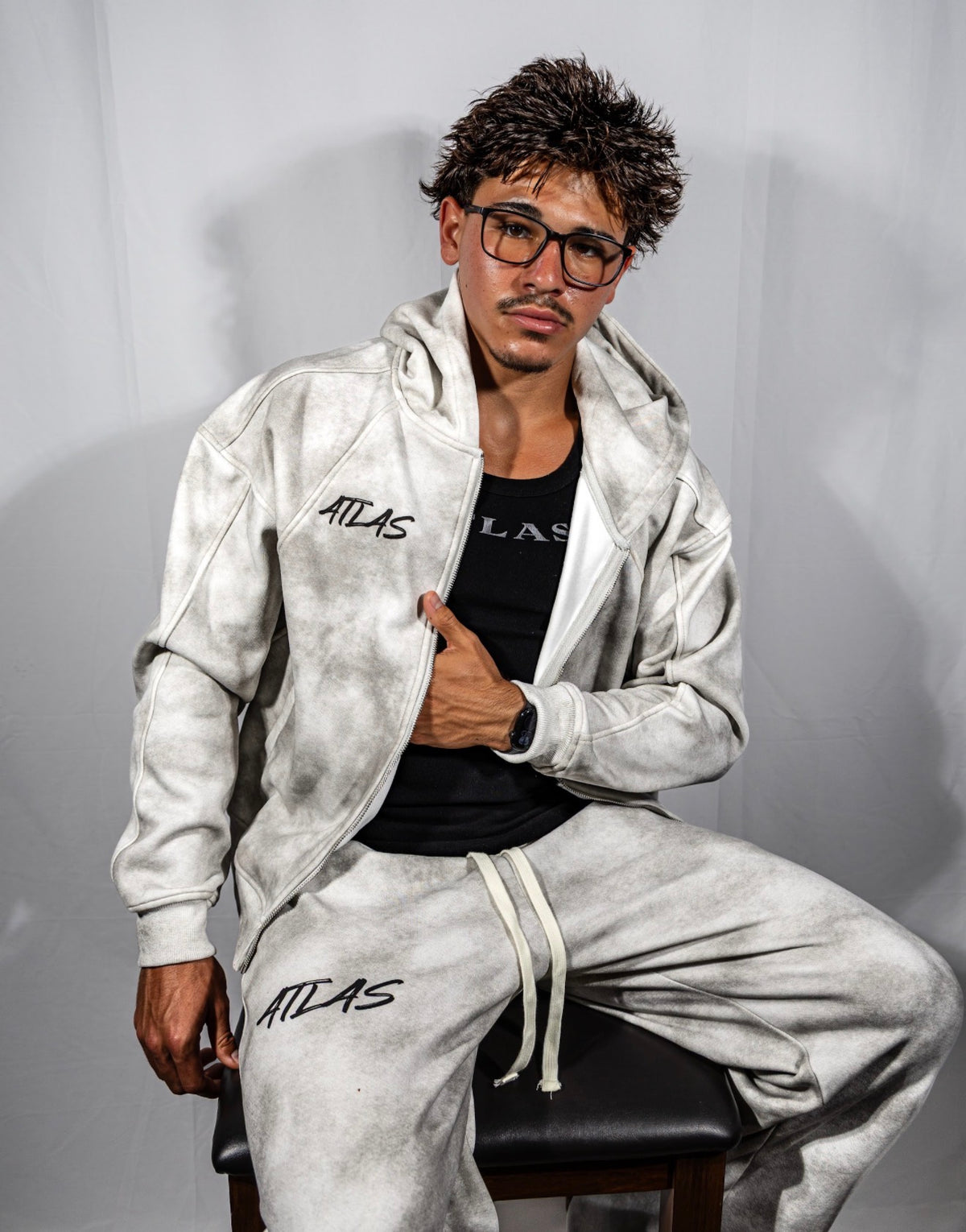 WHITE WASHED SWEATS